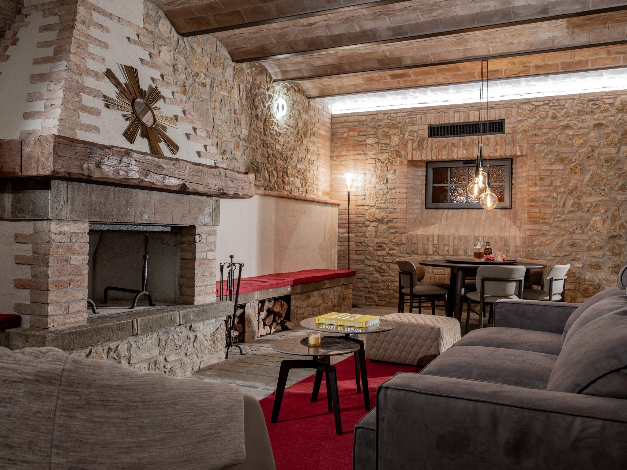 Villa Luce fireplace lounge