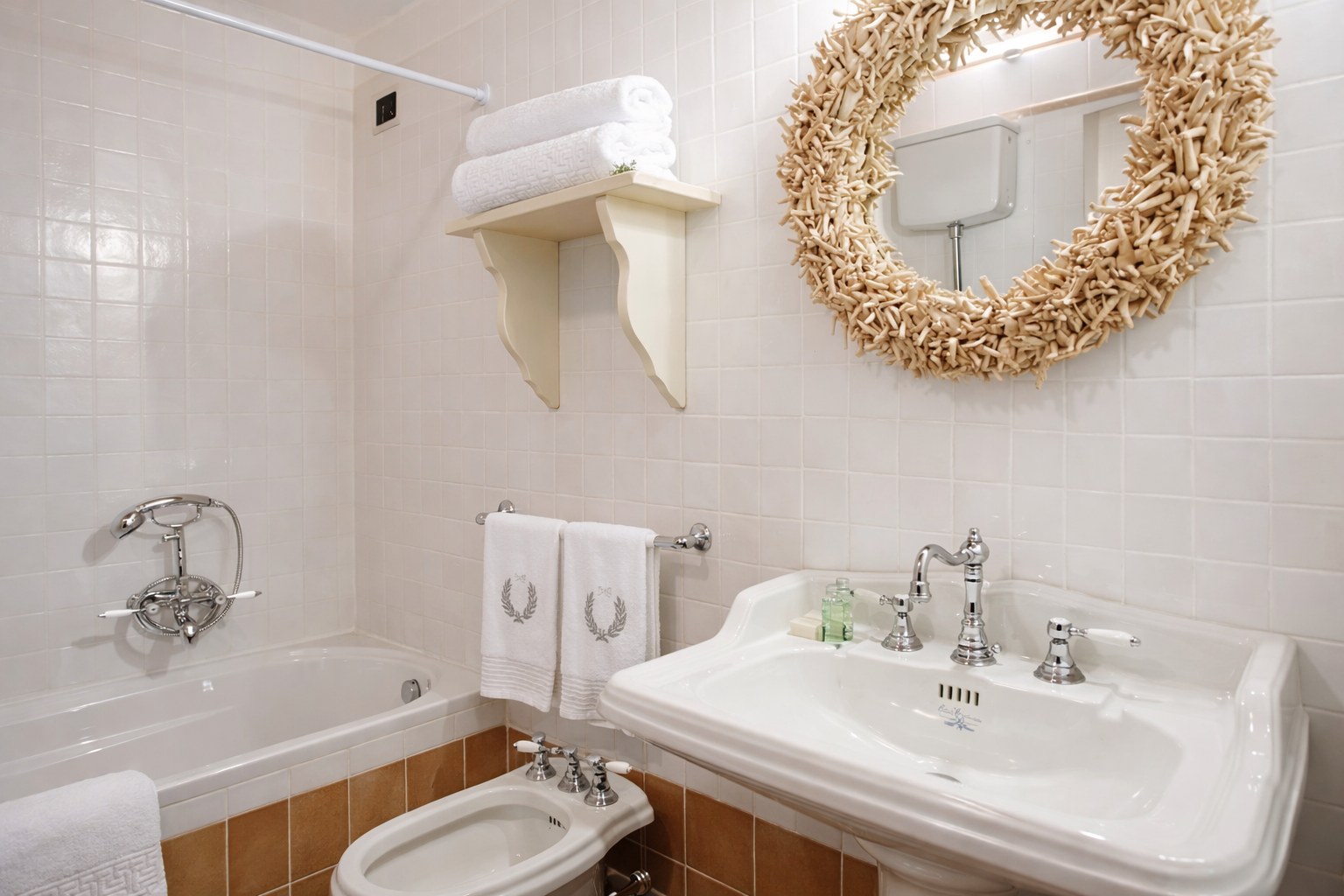 Villa Vignola bathroom